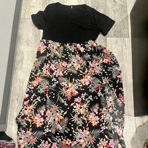 Shein Curve 4XL Black and Floral Womens Maxi Dress Open Up Side